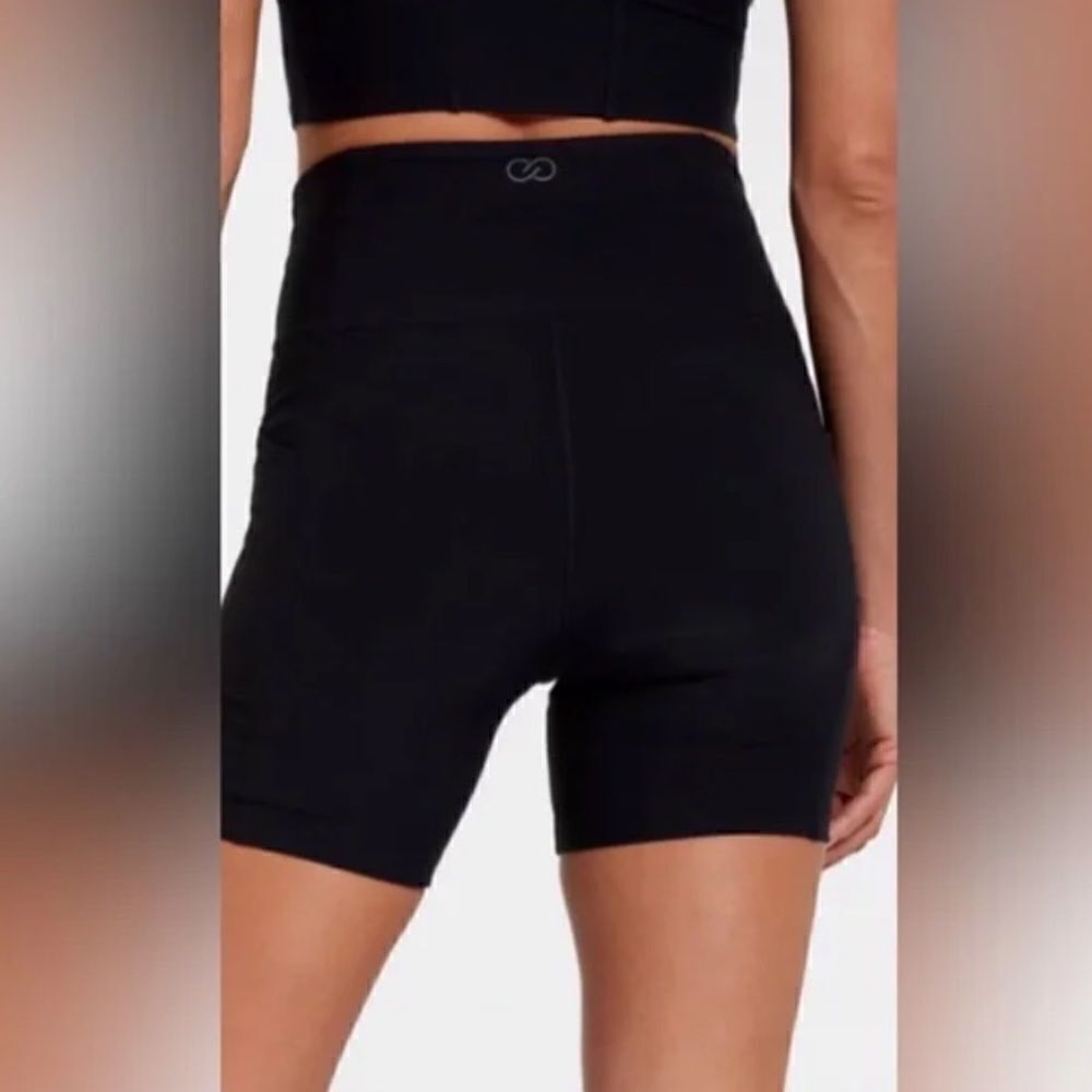 CALIA by carrie underwood LustraLux Stay the Path 5” High Rise Pocket Bike short